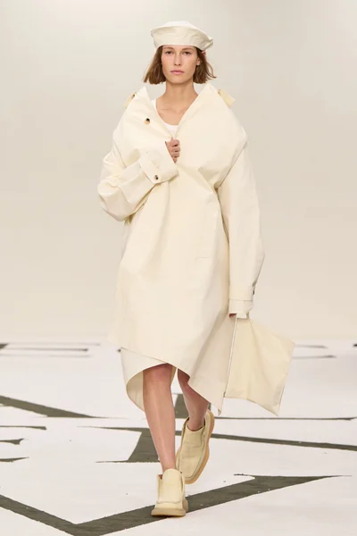 Look 39